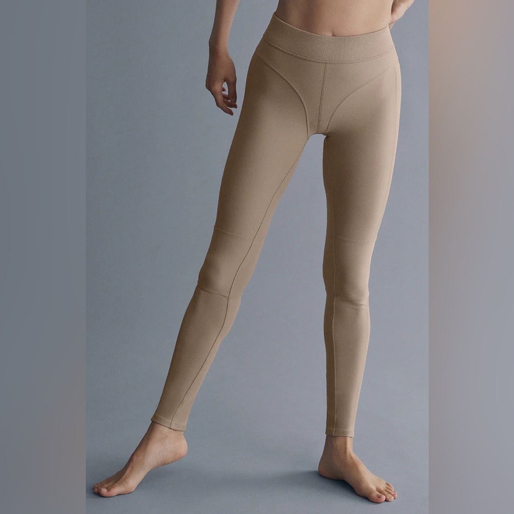ALO YOGA Alosoft High-Waist Head Start Legging. Brand New. Size Small. Gravel.